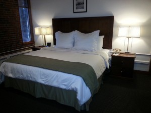 Newly renovated king room.